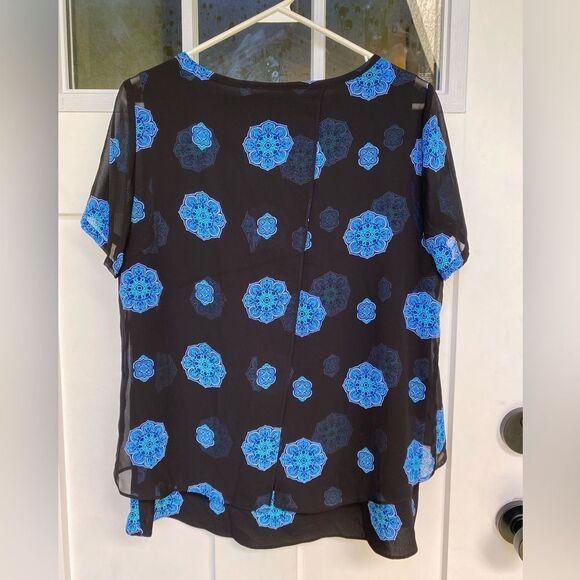 EUC DANA BUCHMAN Black & Blue Mandala Top with Sheer Cover Short Sleeve PL - Picture 6 of 9